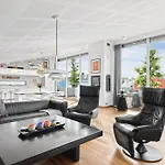 Forum Apartment *